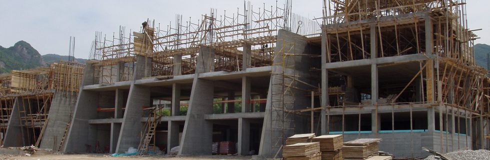 Un-plastered reinforced concrete school building