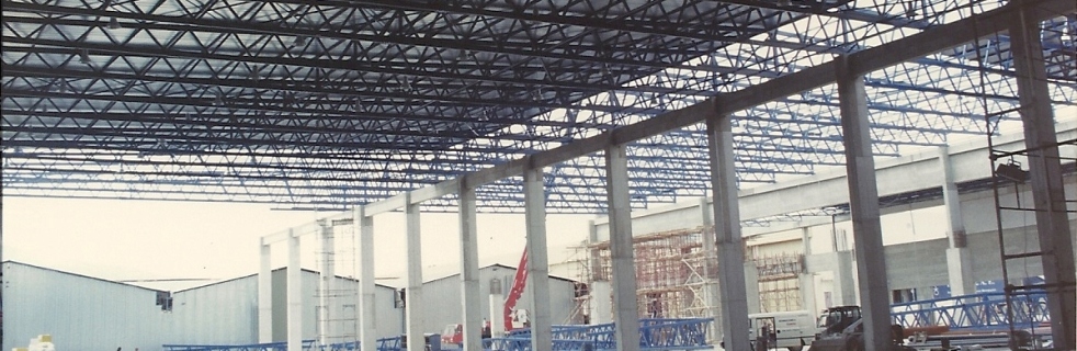 Two span steel trusses with a total length of 72 m in warehouse building